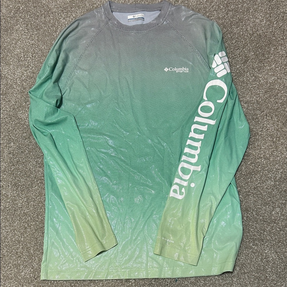 Columbia Ombre Green Long Sleeve Shirt